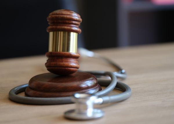 What Is Lack of Informed Consent for Medical Malpractice?